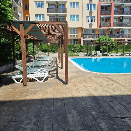 Апартамент Chateau *